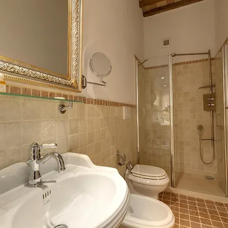 Sant'anastasio 3*