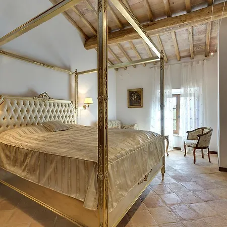 לינה וארוחת בוקר Sant'anastasio 3*