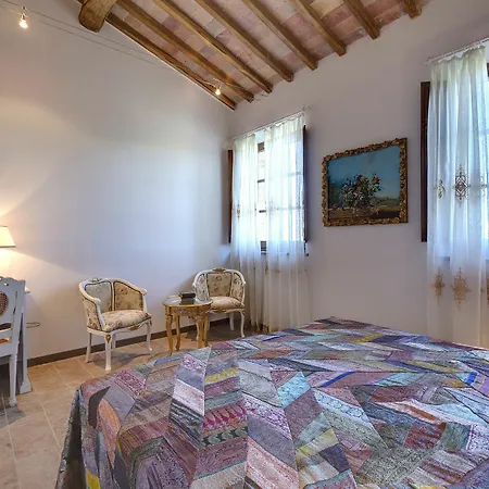 Sant'anastasio 3*